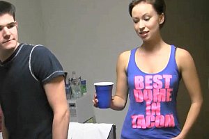 欧美操屁眼视频