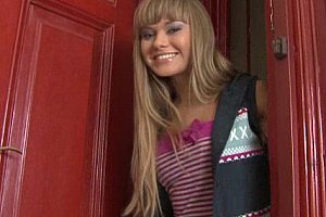 欧美暴力操老肥逼视频