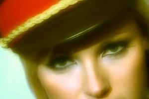 火车上摸着奶头被cao小说